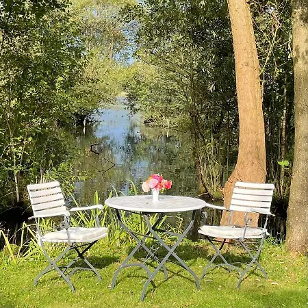 بيت للعطل Leben Am *